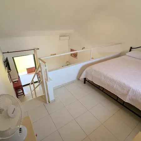 Apartment Lefkes Sidárion